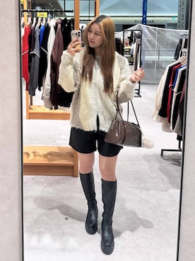 「アイテム（キーホルダー）」を使った、miiiyugramさん（レディース・165cm・20代）の秋コーディネート