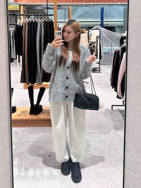 「アイテム（キーホルダー）」を使った、miiiyugramさん（レディース・165cm）の秋コーディネート