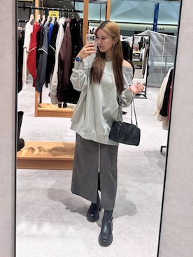 「アイテム（チョーカー）」を使った、miiiyugramさん（レディース・165cm・20代）の秋コーディネート