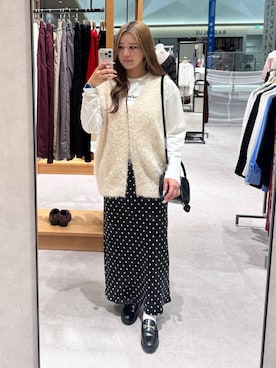 「LOWRYS FARM（ローリーズファーム）のアイテム（ベスト）」を使った、miiiyugramさん（レディース・165cm）の秋コーディネート