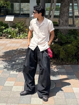 「アイテム（ブレスレット）」を使った、岡本幸大さん（メンズ・172cm・20代）の夏コーディネート