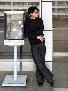 「アイテム（スウェット）」を使った、岡本幸大さん（メンズ・172cm）の秋コーディネート