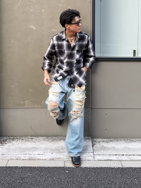「アイテム（コインケース）」を使った、岡本幸大さん（メンズ・172cm）の秋コーディネート