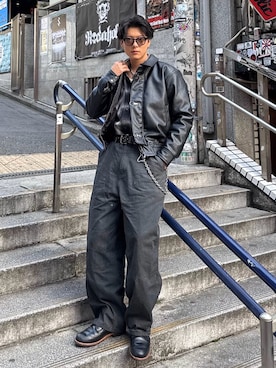 「アイテム（サングラス）」を使った、岡本幸大さん（メンズ・172cm）の冬コーディネート