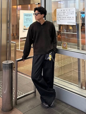 「アイテム（コインケース）」を使った、岡本幸大さん（メンズ・172cm）の秋コーディネート