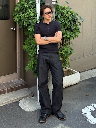 「CRIMIE(クライミー)のMIKE BIKER SHADE SUNGLASSES(サングラス)」を使った、岡本幸大さん(メンズ・172cm)の春コーディネート