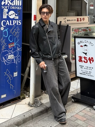 「CRIMIE(クライミー)のMIKE BIKER SHADE SUNGLASSES(サングラス)」を使った、岡本幸大さん(メンズ・172cm)の秋コーディネート