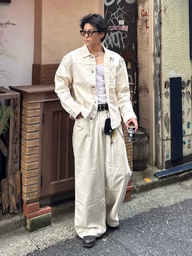 「アイテム（ウォレットチェーン）」を使った、岡本幸大さん（メンズ・172cm・20代）の秋コーディネート
