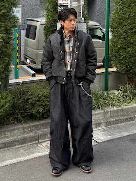 「アイテム（ブレスレット）」を使った、岡本幸大さん（メンズ・172cm）の冬コーディネート