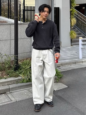 「アイテム（トップス）」を使った、岡本幸大さん（メンズ・172cm）の春コーディネート