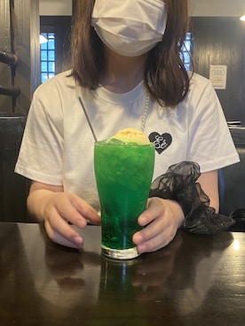 「epine（エピヌ）のアイテム（Tシャツ/カットソー、ホワイト系）」を使った、のき🐈‍⬛🖤さん（レディース・154cm）の夏コーディネート