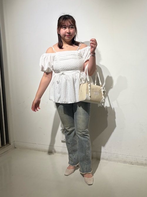 OLLEBORERLA レッド ビジュー チュニック 七分袖 OLLEBORERLA レッド ビジュー チュニック 七分袖 OLLEBORERLA