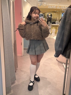 「OLIVE des OLIVE（オリーブデオリーブ）の裾レイヤードプリーツミニスカート（スカート）」を使った、sanaさん（レディース・157cm）の秋コーディネート