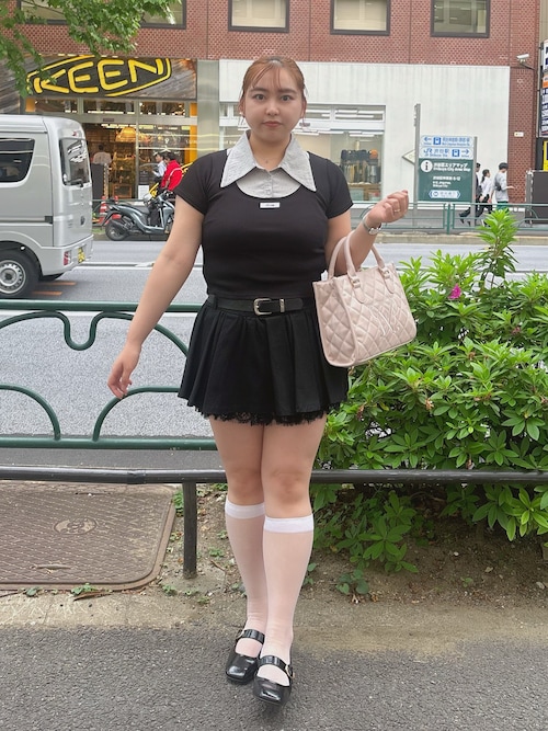 ベルト付きタックフレアスカート