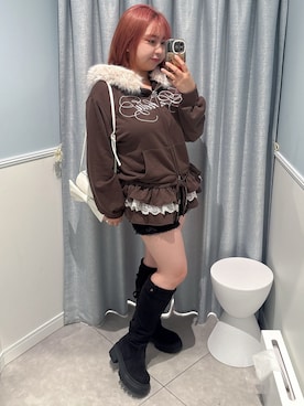 「OLIVE des OLIVE（オリーブデオリーブ）の2wayスエードロングブーツ（ブーツ、ブラック系）」を使った、sanaさん（レディース・157cm）の秋コーディネート