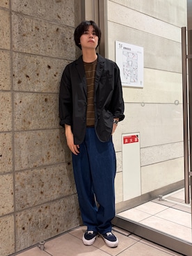 「URBAN RESEARCH DOORS（アーバンリサーチドアーズ）の『別注』BURLAP OUTFITTER×DOORS　SUPPLEX NYLON 2B JACKET（テーラードジャケット、ブラック系）」を使った、ITOさん（メンズ・180cm）の春コーディネート