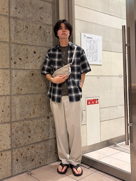 「URBAN RESEARCH DOORS（アーバンリサーチドアーズ）の『吸水速乾』DRYFAB SHORT-SLEEVE T-SHIRTS（Tシャツ/カットソー、グレー系）」を使った、ITOさん（メンズ・180cm）の春コーディネート