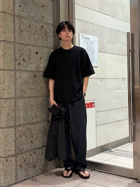 「URBAN RESEARCH DOORS（アーバンリサーチドアーズ）の『速乾/接触冷感/UVカット』Sorona ラウンドカラーショートスリーブTシャツ（Tシャツ/カットソー、ブラック系）」を使った、ITOさん（メンズ・180cm）の夏コーディネート