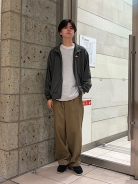 「URBAN RESEARCH DOORS（アーバンリサーチドアーズ）のアイテム（Tシャツ/カットソー）」を使った、ITOさん（メンズ・180cm）の秋コーディネート