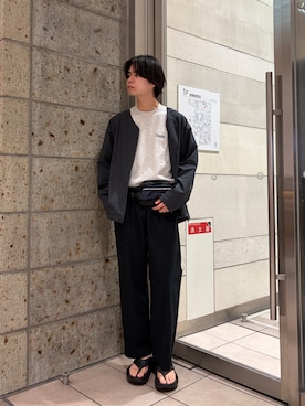 「URBAN RESEARCH DOORS（アーバンリサーチドアーズ）のMarmot　別注MMW S/S Tee（Tシャツ/カットソー、グレー系）」を使った、ITOさん（メンズ・180cm）の春コーディネート