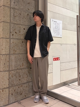 「URBAN RESEARCH DOORS（アーバンリサーチドアーズ）のFORK&SPOON　クリンクルショートスリーブシャツ（シャツ/ブラウス、ブラック系）」を使った、ITOさん（メンズ・180cm）の春コーディネート