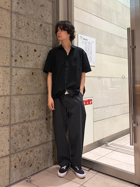 「URBAN RESEARCH DOORS（アーバンリサーチドアーズ）の『別注』Marmot×DOORS　DOT AIR SHORT-SLEEVE SHIRTS（シャツ/ブラウス、ブラック系）」を使った、ITOさん（メンズ・180cm）の夏コーディネート