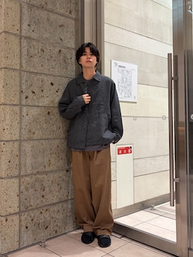 「URBAN RESEARCH DOORS（アーバンリサーチドアーズ）のシルケットリネン シャツジャケット（テーラードジャケット、ブラック系）」を使った、ITOさん（メンズ・180cm）の春コーディネート