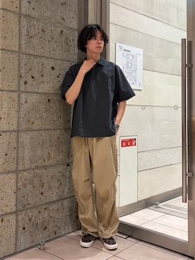 「URBAN RESEARCH DOORS（アーバンリサーチドアーズ）の『別注』Marmot×DOORS　DOT AIR POLO SHIRTS（ポロシャツ、ブルー系）」を使った、ITOさん（メンズ・180cm）の夏コーディネート