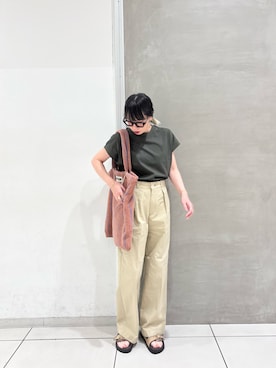 「URBAN RESEARCH（アーバンリサーチ）の『UR TECH』スーピマコットンフレンチスリーブカットソー（Tシャツ/カットソー、グリーン系）」を使った、makiさん（レディース・157cm）の春コーディネート