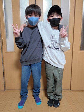 「アイテム（スウェット）」を使った、テソ子さん（キッズ・133cm）の秋コーディネート