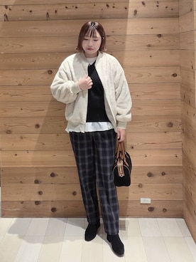 「GLOBAL WORK（グローバルワーク）のアイテム（ボストンバッグ）」を使った、テソ子さん（レディース・162cm）の冬コーディネート