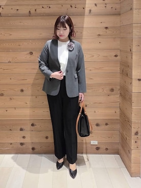 「アイテム（ブローチ/コサージュ）」を使った、テソ子さん（レディース・162cm）の冬コーディネート