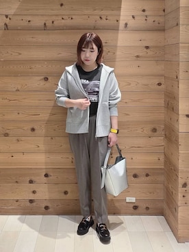 「GLOBAL WORK（グローバルワーク）のエアかる厚底ローファー/136031（ローファー、ブラック系）」を使った、テソ子さん（レディース・162cm）の春コーディネート