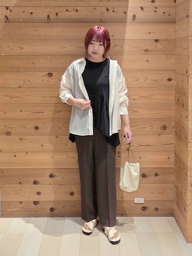 「アイテム（ボディバッグ/ウエストポーチ、ベージュ系）」を使った、テソ子さん（レディース・162cm）の夏コーディネート