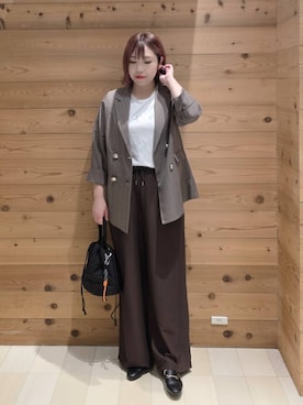 「アイテム（テーラードジャケット）」を使った、テソ子さん（レディース・162cm・30代）の秋コーディネート