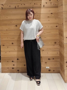「GLOBAL WORK（グローバルワーク）のアイテム（パンツ）」を使った、テソ子さん（レディース・162cm）の夏コーディネート