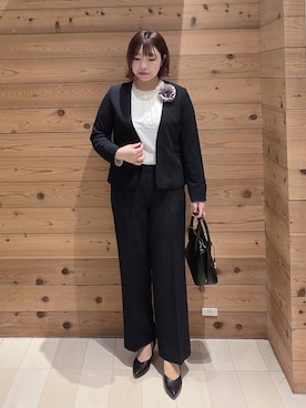 「アイテム（ブローチ/コサージュ）」を使った、テソ子さん（レディース・162cm）の冬コーディネート