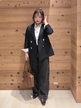 「アイテム（ローファー）」を使った、テソ子さん（レディース・162cm・30代）の秋コーディネート