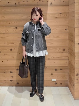 「アイテム（デニムジャケット）」を使った、テソ子さん（レディース・162cm・30代）の秋コーディネート