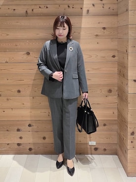 「アイテム（ブローチ/コサージュ、その他）」を使った、テソ子さん（レディース・162cm）の冬コーディネート