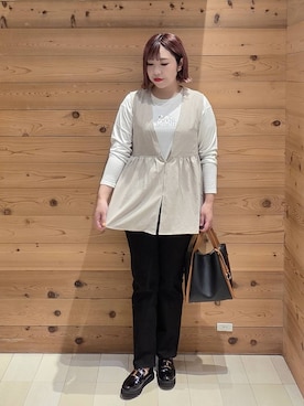 「アイテム（ベスト）」を使った、テソ子さん（レディース・162cm・30代）の秋コーディネート