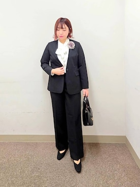 「アイテム（ブローチ/コサージュ）」を使った、テソ子さん（レディース・162cm）の冬コーディネート