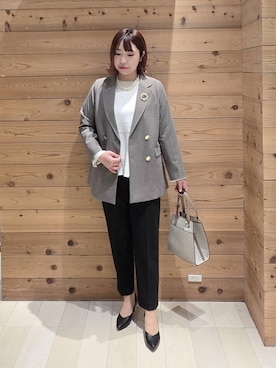 「アイテム（ブローチ/コサージュ）」を使った、テソ子さん（レディース・162cm）の冬コーディネート