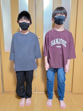 「アイテム（カーゴパンツ）」を使った、テソ子さん（レディース・133cm）の秋コーディネート