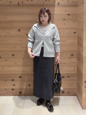 「アイテム（パーカー）」を使った、テソ子さん（レディース・162cm・30代）の秋コーディネート
