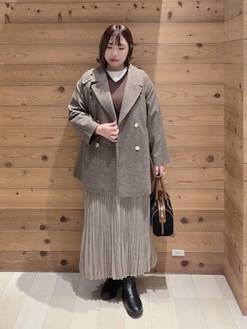 「アイテム（スカート、ベージュ系）」を使った、テソ子さん（レディース・162cm）の冬コーディネート