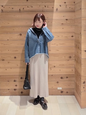 「GLOBAL WORK（グローバルワーク）のエアかる厚底ローファー/136031（ローファー、ブラック系）」を使った、テソ子さん（レディース・162cm）の春コーディネート