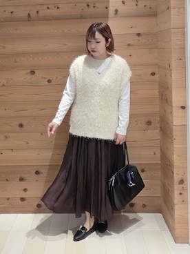 「アイテム（ベスト）」を使った、テソ子さん（レディース・162cm・30代）の秋コーディネート