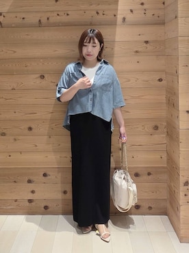 「GLOBAL WORK（グローバルワーク）のGOODデニムシャツ半袖/655908（シャツ/ブラウス、ブルー系）」を使った、テソ子さん（レディース・162cm）の夏コーディネート