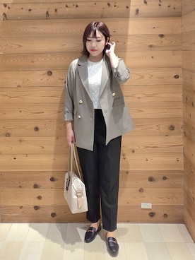 「アイテム（テーラードジャケット）」を使った、テソ子さん（レディース・162cm・30代）の秋コーディネート